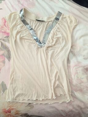 BCBGMaxAzria Cream Short-Sleeve V-Neck Top with Silver Sequin Trim